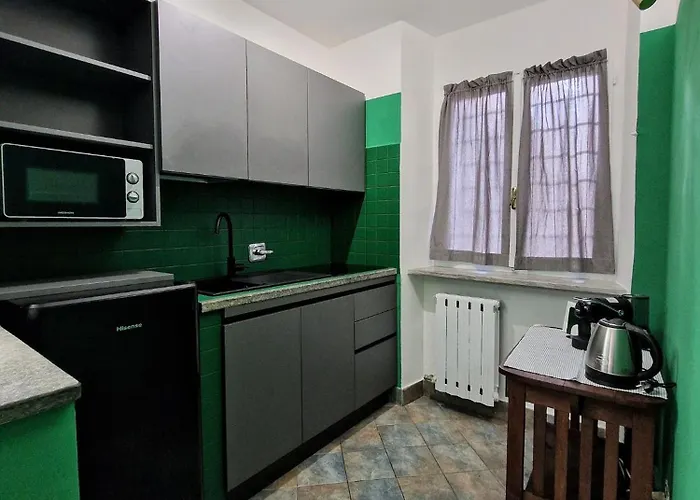 House, Piazza Castello * Turin