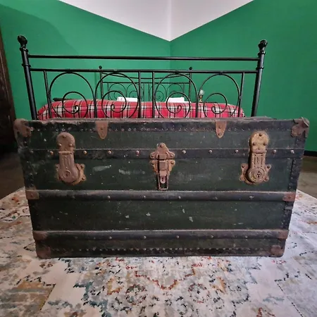 House, Piazza Castello Torino